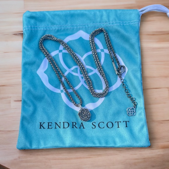 Kendra Scott Jewelry - Kendra Scott Teo Drusy Necklace in Silver